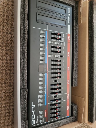 Roland boutique 06 - roland, ju-06