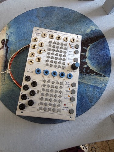 Studio csr buchla synth - studio, h