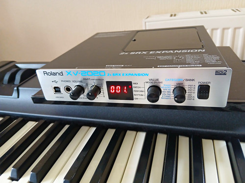 Roland 2020 sound module - roland, xv-2020